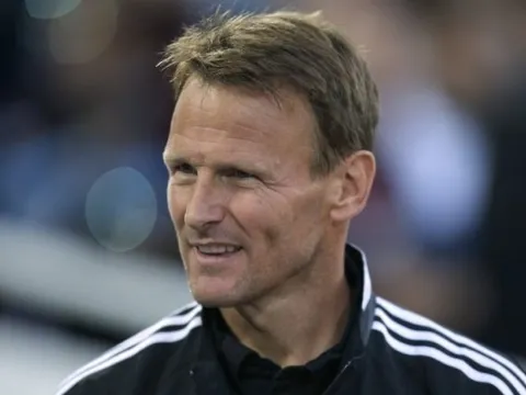 Man Utd được thúc giục ký số 9 xuất sắc nhất thế giới, hơn cả Haaland