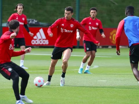 M.U gây bất ngờ trên sân tập, sẵn sàng cho Chelsea ngỡ ngàng