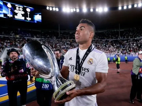 Man Utd gây choáng vì mức lương khủng dành cho Casemiro