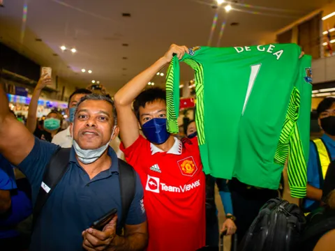 Man Utd gây náo loạn ở Thái Lan dù không có Ronaldo