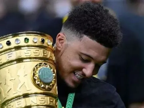 Man Utd giành 'pole' vụ Sancho, Scholes lo lắng một điều