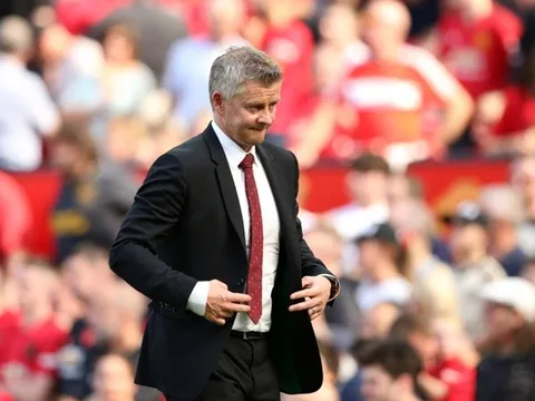 Man Utd mua sắm kém hiệu quả, Ole ngầm đổ lỗi cho 3 HLV đi trước