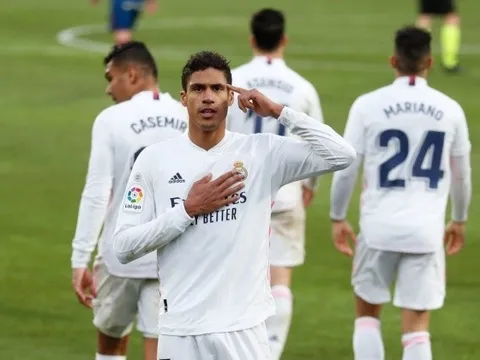 Man Utd khôn ngoan, quên Varane và chiêu mộ "đá tảng" rẻ hơn 1 nửa