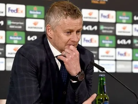 Liverpool và Chelsea buộc M.U phải nghiêm túc trên thị trường chuyển nhượng