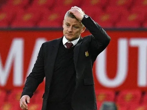 Man Utd tan nát, 3 "đá tảng" cho Solskjaer lựa chọn: "Quái thú" vạn người mê