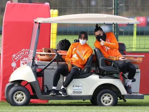 Gặp đối thủ "cứng cựa", Man Utd vẫn khá thoải mái trên sân tập