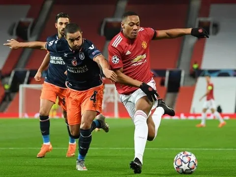 Man Utd thắng Istanbul: Khi Ole bắt đầu 'phà hơi nóng' vào Martial