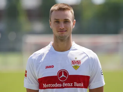 Man Utd trở lại với 'cây sào' của Stuttgart