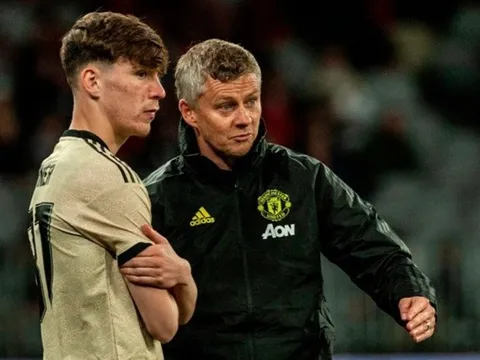 Đã đến lúc 'Carrick đệ nhị' của Man Utd được đưa ra ánh sáng!