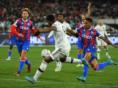 Người thắng kẻ thua sau trận Man Utd 3-1 Palace