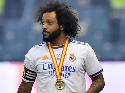 Marcelo từ chối nối gót Bale