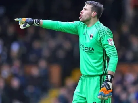 Arsenal cạnh tranh Chelsea cho món hời trong khung gỗ
