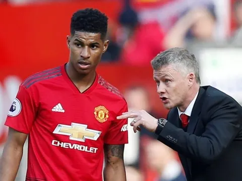 Fan Quỷ đỏ: "Cậu ấy còn hiểu chiến thuật hơn cả Solskjaer"