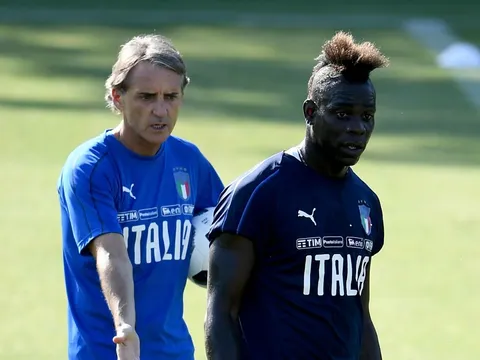 Mancini: 'Chúng tôi không gọi lại Balotelli vì tuyệt vọng'
