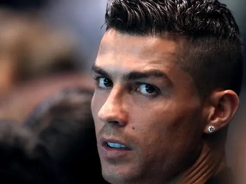 Mario Balotelli loại Ronaldo khỏi đội hình xuất sắc nhất mọi thời đại