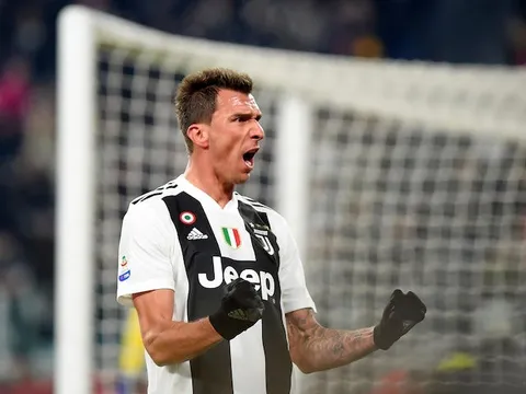 Sau Mandzukic, Man Utd có động thái bất ngờ