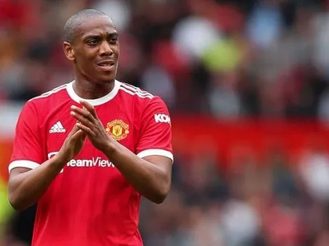 Chỉ một hành động, Martial đã gửi thông điệp rõ ràng đến Rangnick