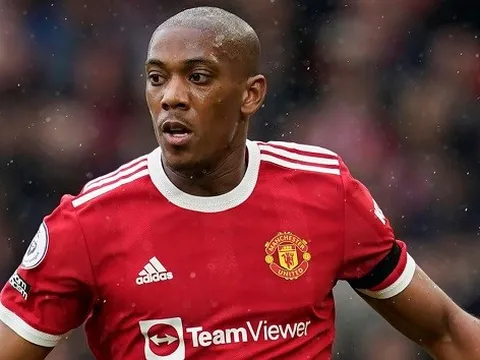 Lộ điều kiện để các CLB có được chữ ký của Martial