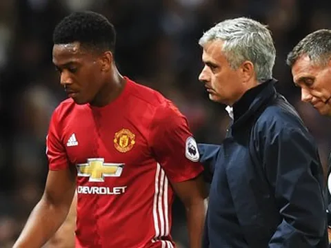 Chê Mourinho - Solskjaer, Martial bị 'hủy diệt'