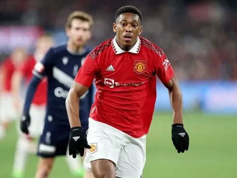 Martial tạo vấn đề cho Man Utd