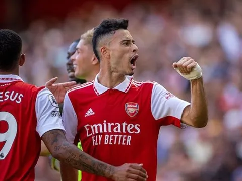 "Viên kim cương thực sự của Arsenal"
