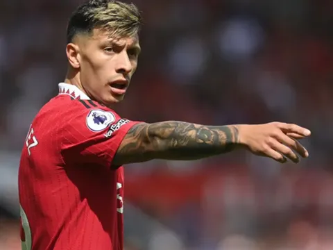 Lisandro Martinez cung cấp cho M.U 2 phương án tấn công