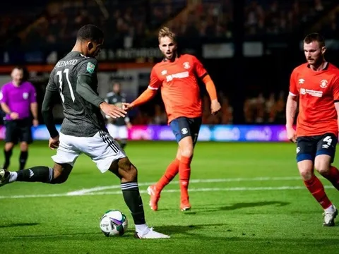 Greenwood nổ súng, huyền thoại Man Utd liền 'nhắc nhở' Ed Woodward