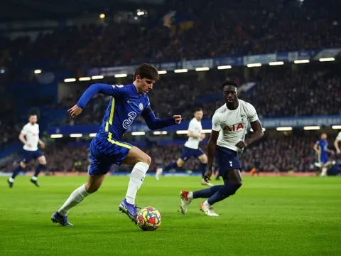 3 ông lớn Premier League chèo kéo tiền vệ Chelsea