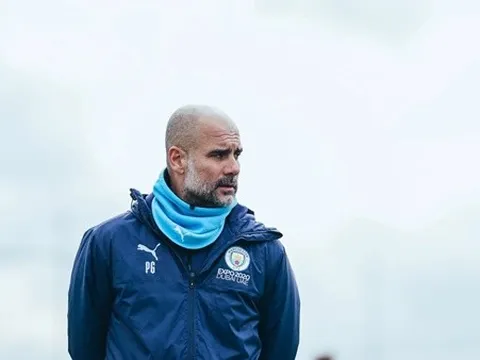 Mất đá tảng, Pep Guardiola lộ vẻ lo âu trước đại chiến với M.U