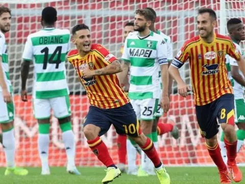 Lấy cảm hứng từ Messi, sao Ý lập siêu phẩm đá phạt cho đội nhà