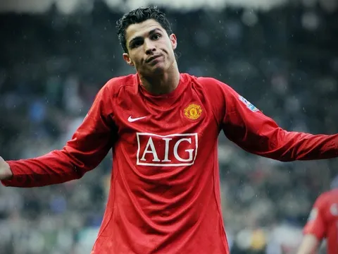 Đội hình vĩ đại nhất cặp đấu Man Utd vs Liverpool: Không Rooney; Chẳng Torres