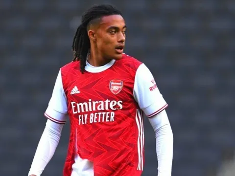 Chỉ với 1 động tác trong trận ra mắt, sao trẻ Arsenal khiến CĐV phấn khích