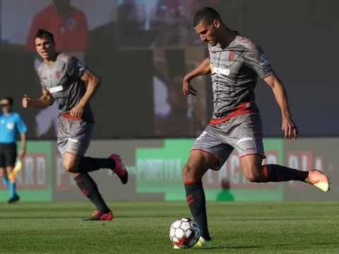 'Máy chém' David Carmo có gì đặc biệt để Man Utd theo đuổi?