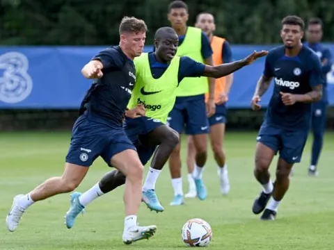 'Máy quét' Chelsea trở lại tập luyện, sao trẻ 18 tuổi tạo ấn tượng