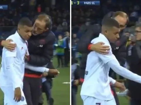 Mbappe hành động gây sốc, HLV Tuchel lên tiếng giải thích