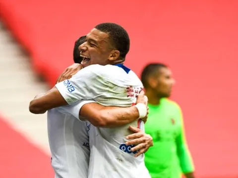 Dẹp virus Corona, Mbappe tái xuất quá biến ảo, PSG chiến thắng 3 bàn trắng