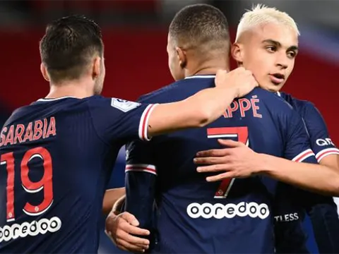 Mbappe tỏa sáng, PSG nhấn chìm Dijon và leo lên ngôi đầu Ligue 1