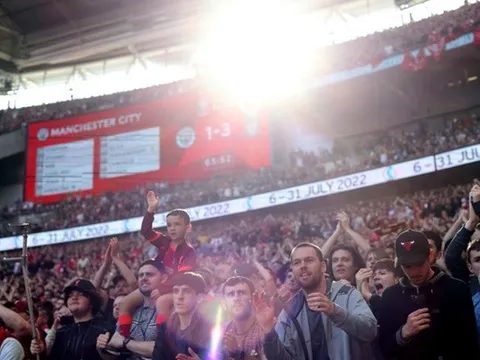Man City xin lỗi Liverpool