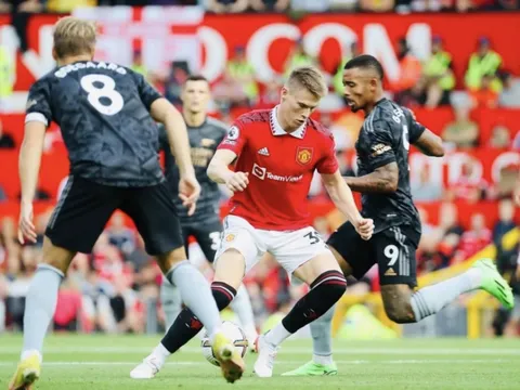 McTominay đảo ngược tình thế ở MU