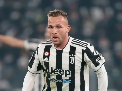 Arsenal thâu tóm Arthur, Juventus nhắm sao Chelsea thay thế