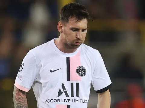 Mauricio Pochettino bị chỉ trích không biết cách dùng Messi