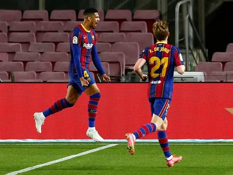“Messi bảo tôi di chuyển đến vị trí đó, và rồi tôi ghi bàn”