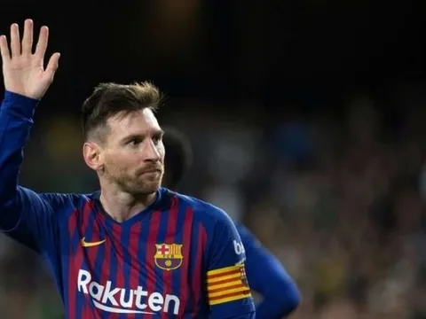Hé lộ chi tiết hợp đồng Man Utd gửi đến cho Messi