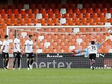 Messi lại có thêm cột mốc đáng nhớ