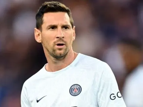 Messi lại được CĐV đối thủ vỗ tay