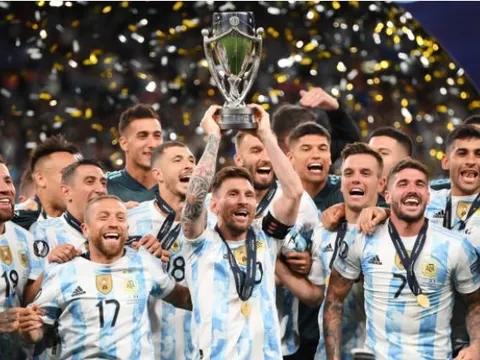 Messi bùng nổ, Argentina hủy diệt Ý đoạt Finalissima