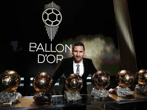 Messi lập kỷ lục lần thứ 6 giành Quả bóng Vàng