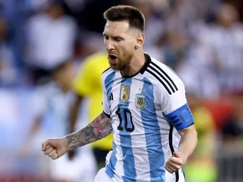 Messi lo lắng cho tuyển Argentina