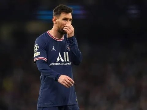 CHÍNH THỨC: PSG báo tin dữ về Messi