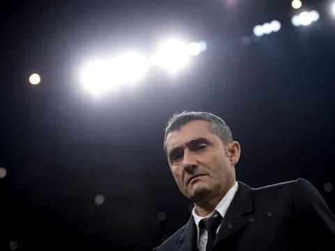 Messi "mất điện", Barcelona phơi bày "yếu điểm" không thể chối cãi!